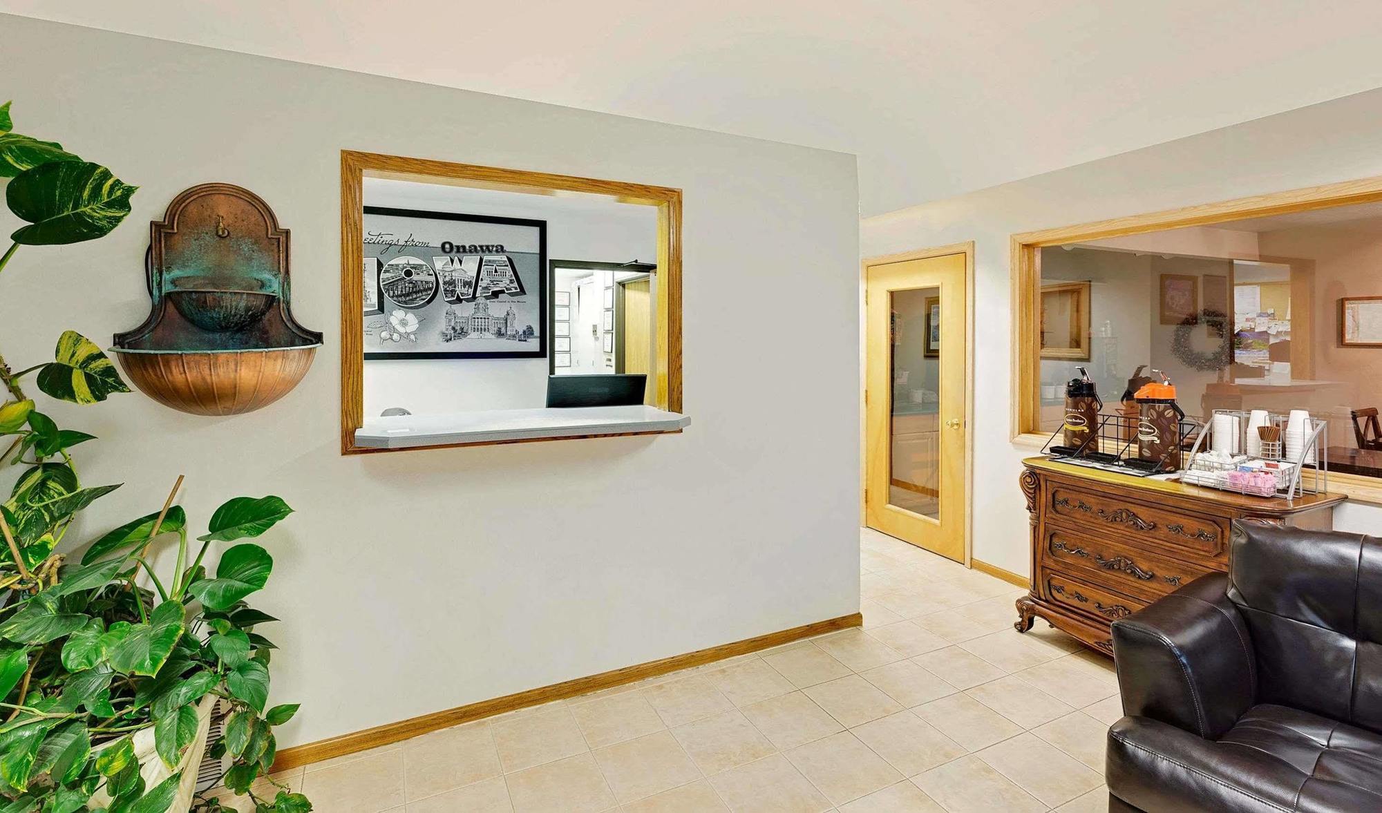 Americas Best Value Inn Onawa Exterior photo